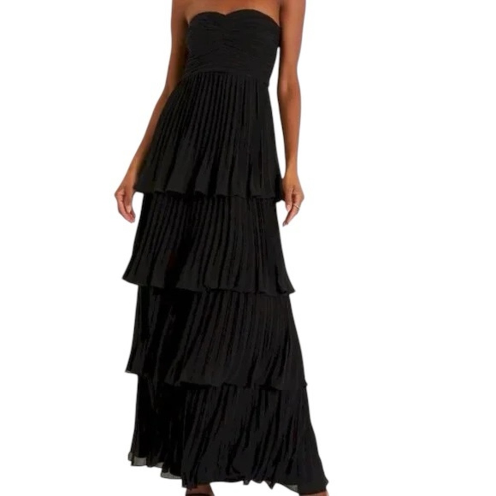 Lulu's Black Strapless Tiered Pleated Maxi Gown